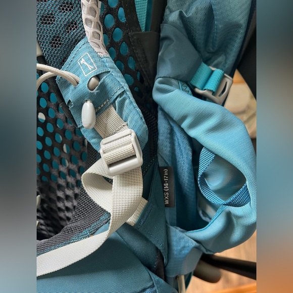 Osprey Aura 65L XS/S Backpacking Pack - Picture 6 of 7